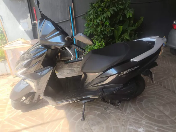 Vendo ou troco por moto maior (Fazer, MT 03, Lander...)