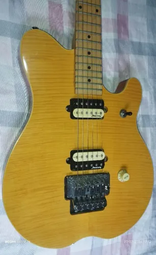 Guitarra Strinberg tipo Ernie Ball Musicman Axis EVH model