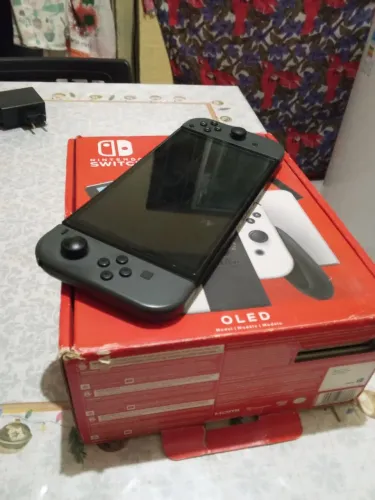 NINTENDO SWITCH OLED