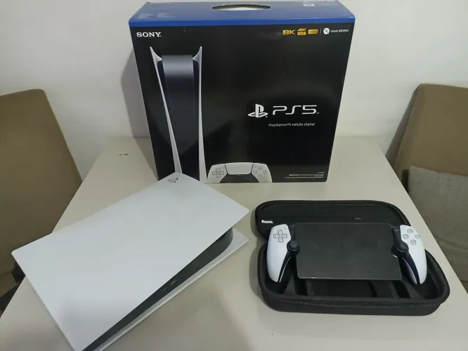 PS5 versão digital + PS portal em excelente estado