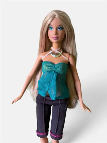 Barbie ultra hair mechas coloridas 2008