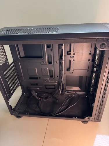 Gabinete Corsair