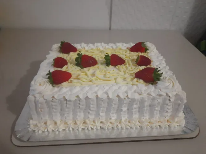 Bolos doces e salgados 