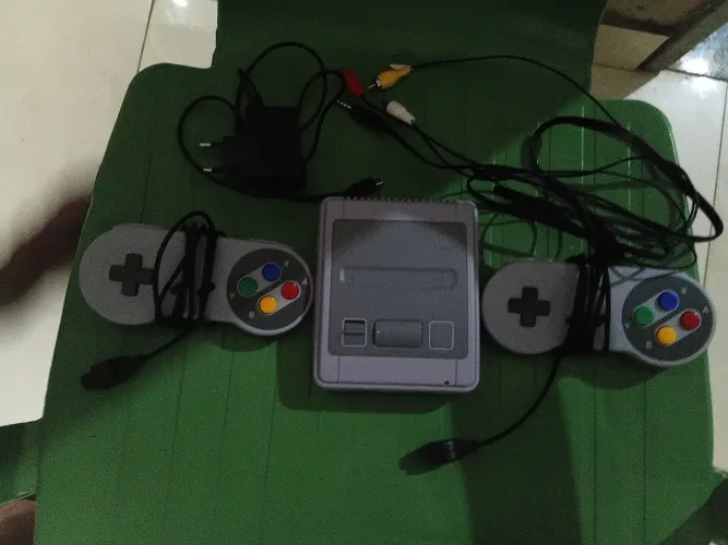 Um videogame retro único dono novo novo voce relembra os jogos de antigamente