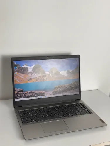 Notebook Lenovo - i5 de 10° geração- 8GB RAM - SSD 256