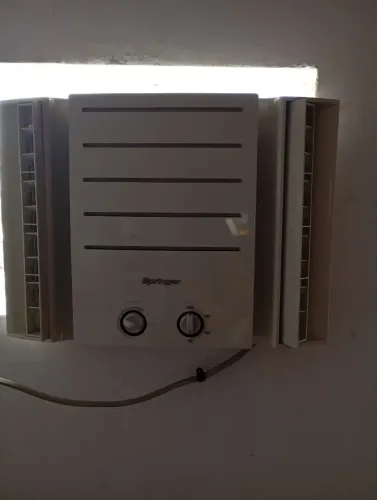 Ar condicionado 10mil BTUs. 6 meses de uso.