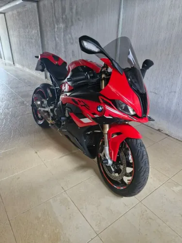 S1000rr Moto esta sem detalhes pra fazer, moto esta zerada