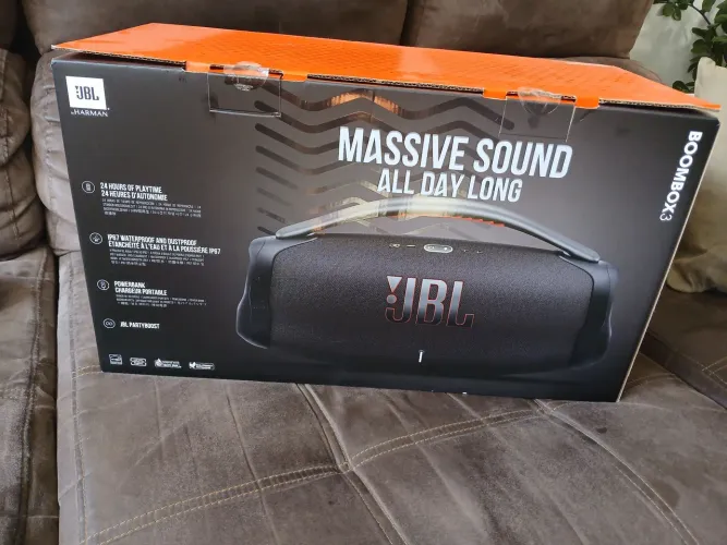 JBL Boombox 3 open box