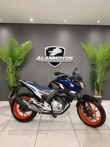 Twister com abs na promoção
