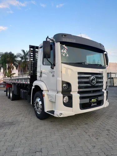 VW 24-280 2021 UNICO DONO COM CARROCEIRA