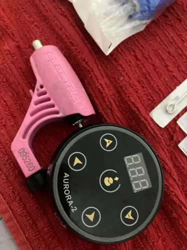 Maquina de tatuagem Electra Pop + fonte aurora