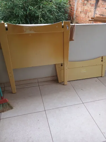 Cama solteiro para doação 