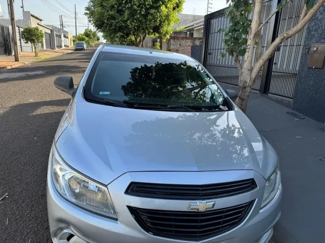Chevrolet Onix JOY Hatch 1.0 8V Flex Mec. 4P 2018