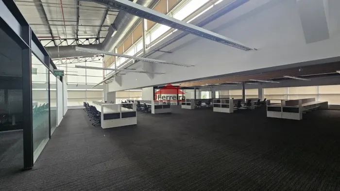 Escritório Corporativo Mobiliado para Locação na Lapa com 1.460m², 29 Vagas, Condomínio Em