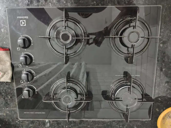 Venda de fogão Cooktop usado em ótimo estado ZAP * Cezar