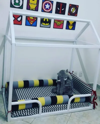 Cama de ferro estilo montessoriana