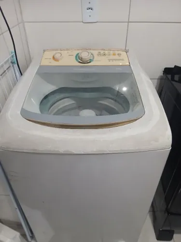 Máquina de lavar roupas 