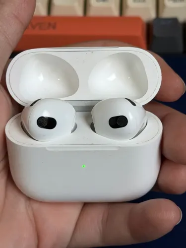 Apple AirPods 3