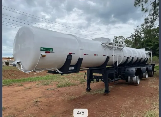 Venda carreta vanderleia em inox. 21 mil litros chapa em 3/16"