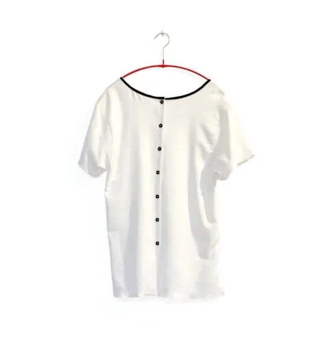 Blusa viscose branca Coven com botões nas costas P