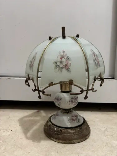 Antigo Abajur Em Porcelana e Vidro, Para Restauro