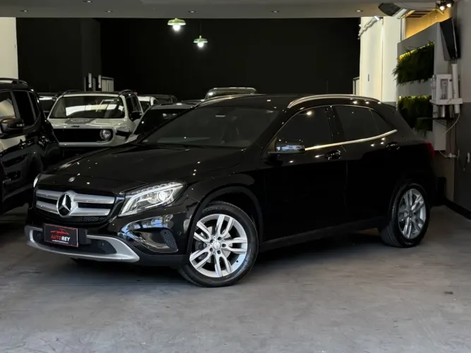 Mercedes-Benz GLA 200 Adv. 1.6/1.6 TB 16V Flex Aut. 2015