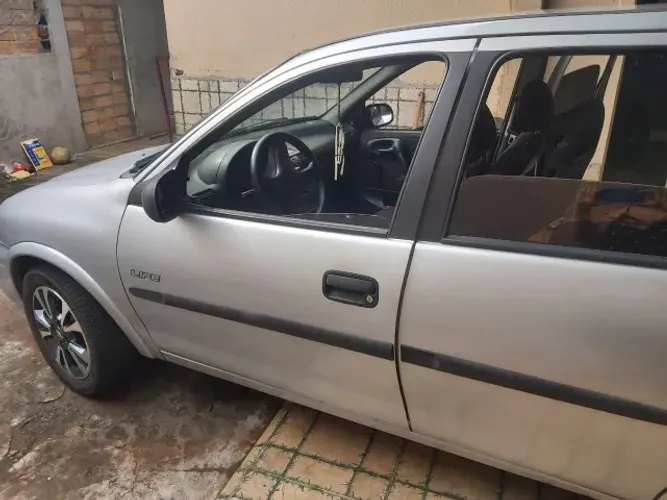 Chevrolet Corsa SED Class.life 1.0/1.0 Flexpower (álcool) 2008