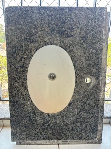 Pia de granito banheiro