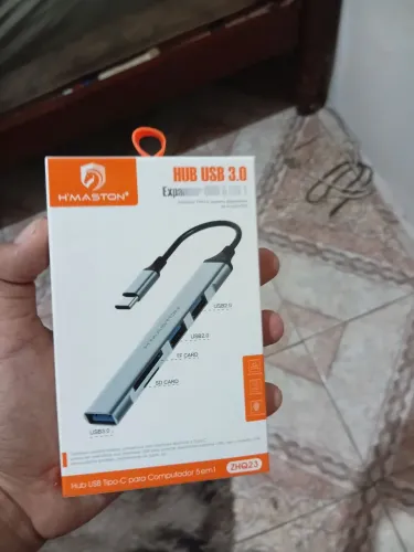 Hub USB pouco dias de uso