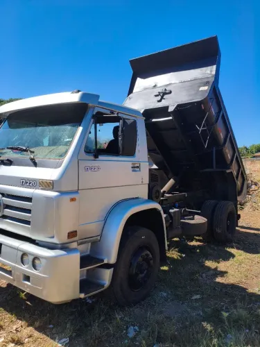 17220 BASCULANTE 4X2