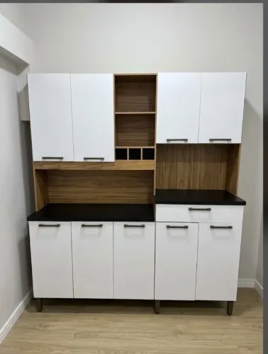 Armário de cozinha completo
