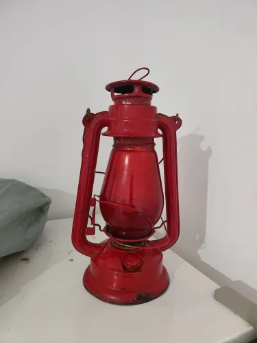 Lampião antigo, querosene