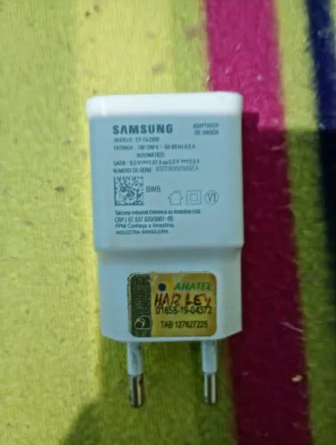 Carregador de celular