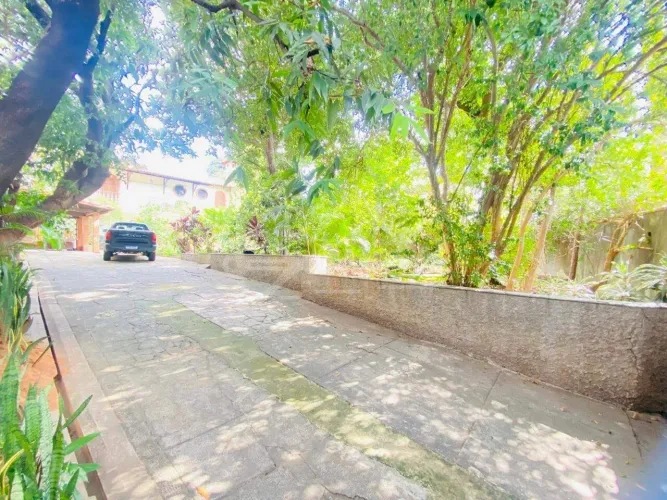 Lote à venda, 5 vagas, Itapoã - Belo Horizonte/MG