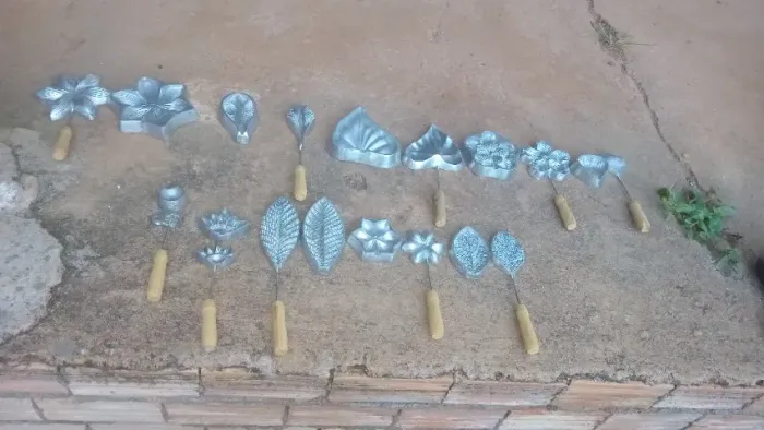 Kit com 10 Forma de flores EVA