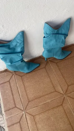 Bota Feminina Azul de Couro
