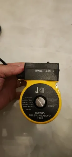 Bomba automática para banheiro ou caixa d'água
