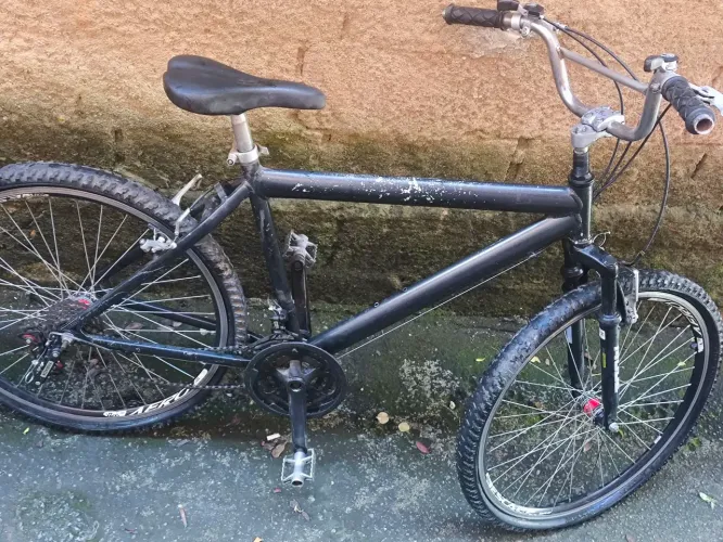 Bicicleta aro 26 / Mais Quadro da Caloi TRS
