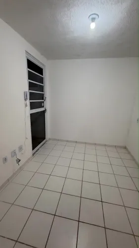 VENDO APARTAMENTO COM QUINTAL NO TURU