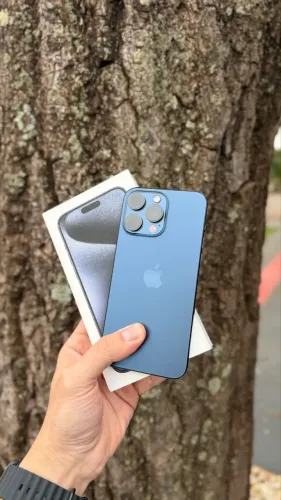 iPhone 15 Pro Max 256GB Blue Titanium, Seminovo 83%, Garantia 