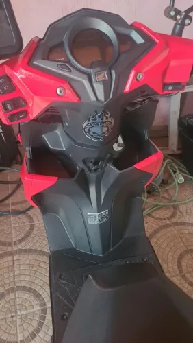 Vendo moto Honda Elite 125 vermelha