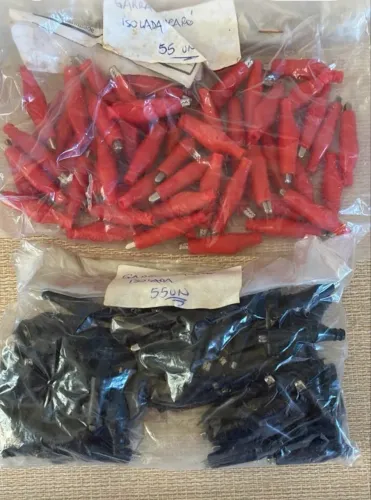 110 GARRAS JACARÉ ISOLADAS - 55 VERMELHAS + 55 PRETAS - NOVAS!