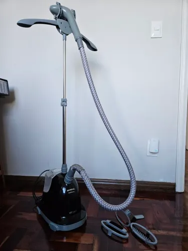 Passadeira a vapor Mondial VIP Care 110V