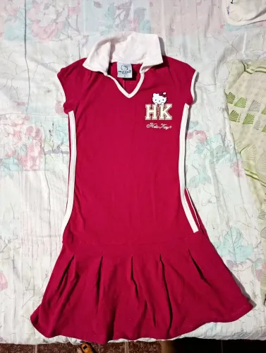 Vestido Hello Kitty infantil tamanho 6 novo