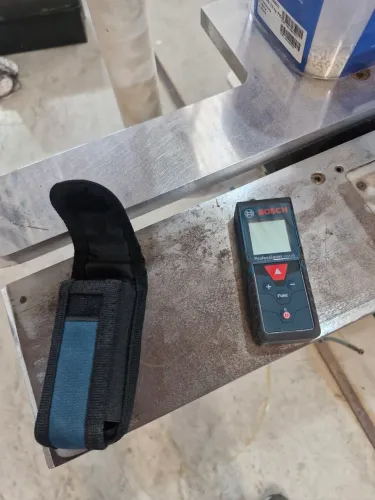 Trena a laser bosch 