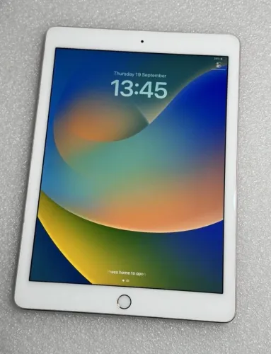 iPad Pro 9.7" 256GB Wi-Fi Gold - Excelente condição