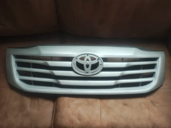 Grade central para choque Hilux 2013 a 2018