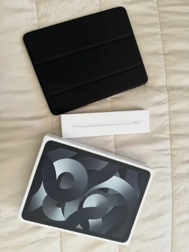 iPad Air 5th + caneta e capa