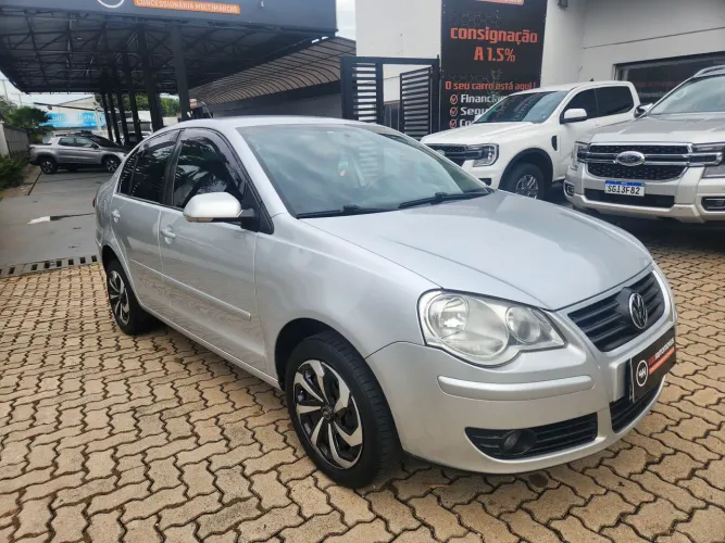 Polo Sedan I Motion 1.6 Total Flex 2011