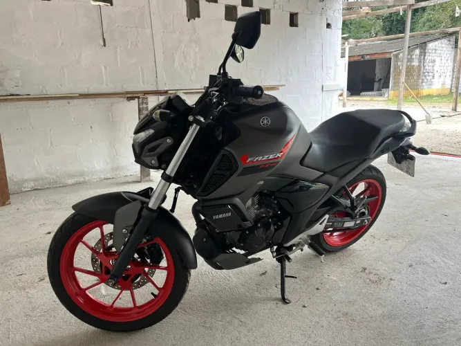 Fz 15 2025 - SEMI NOVA, UNICO DONO 4MIL KM RODADOS